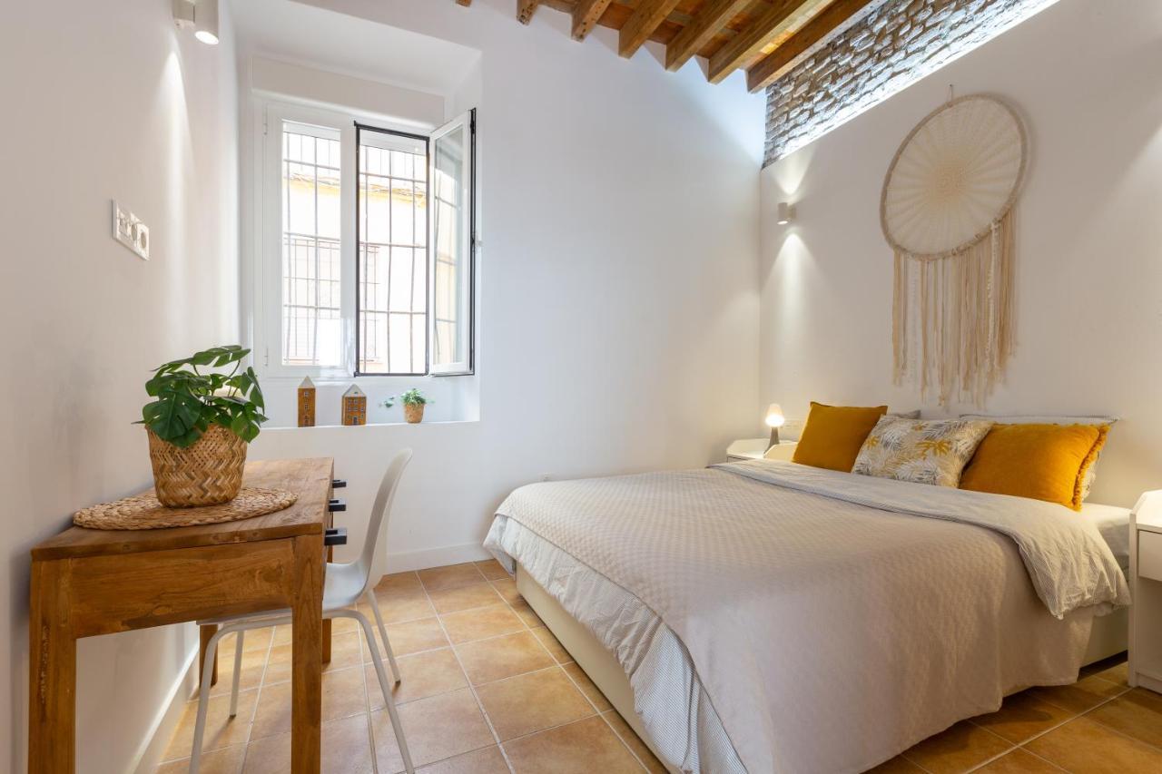 Precioso Apartamento Con Patio Y Dos Habitaciones En El Barrio De Picasso Málaga Exterior foto